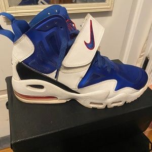 Nike Air Max 2 Express size 10.5